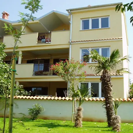 Nina Apartment