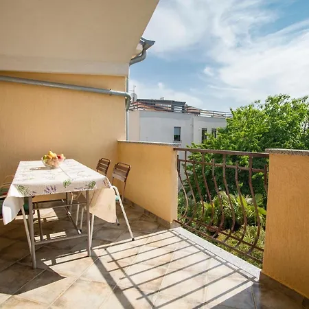Apartman Nina *