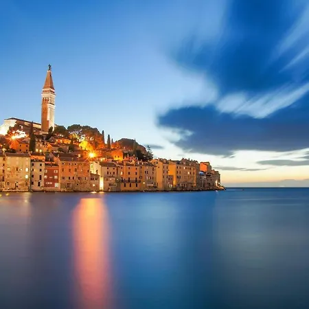 Nina Апартаменты Ровинь